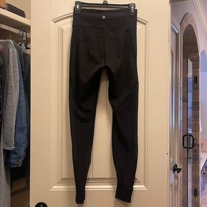 Lululemon size 8 Wunder Under Partial Mesh Legging